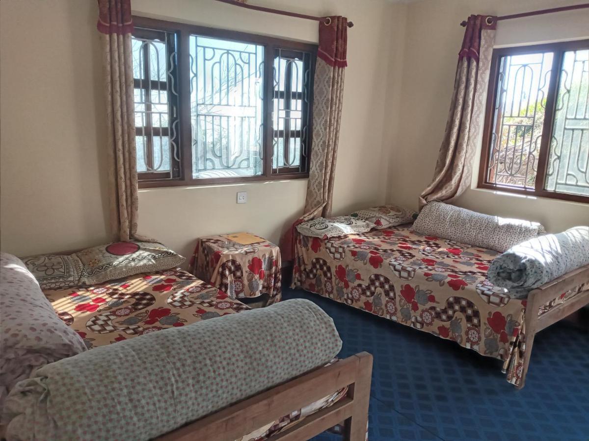 Unique Point Home Stay Нагаркот Екстериор снимка