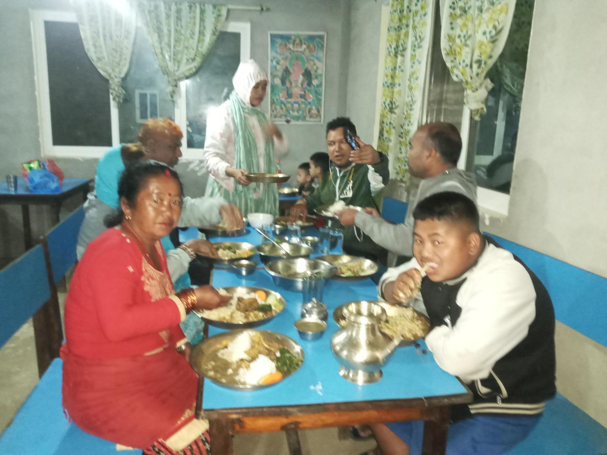 Unique Point Home Stay Нагаркот Екстериор снимка